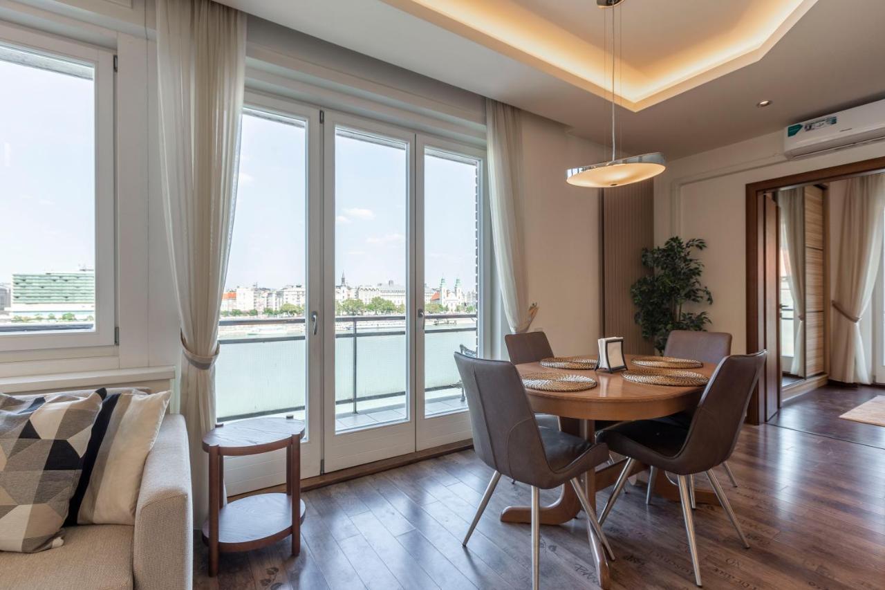 Luxury Residence With A Beautiful View For The Danube River ブダペスト エクステリア 写真