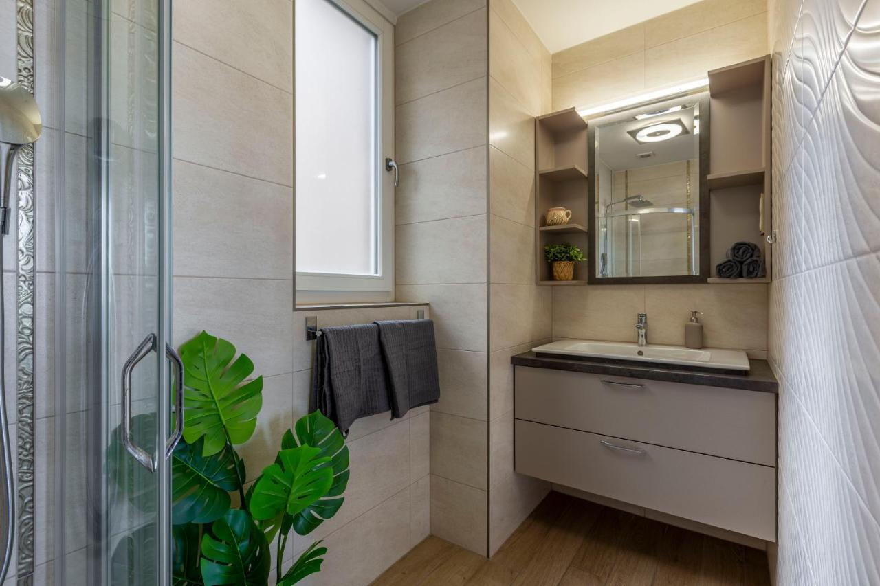Luxury Residence With A Beautiful View For The Danube River ブダペスト エクステリア 写真