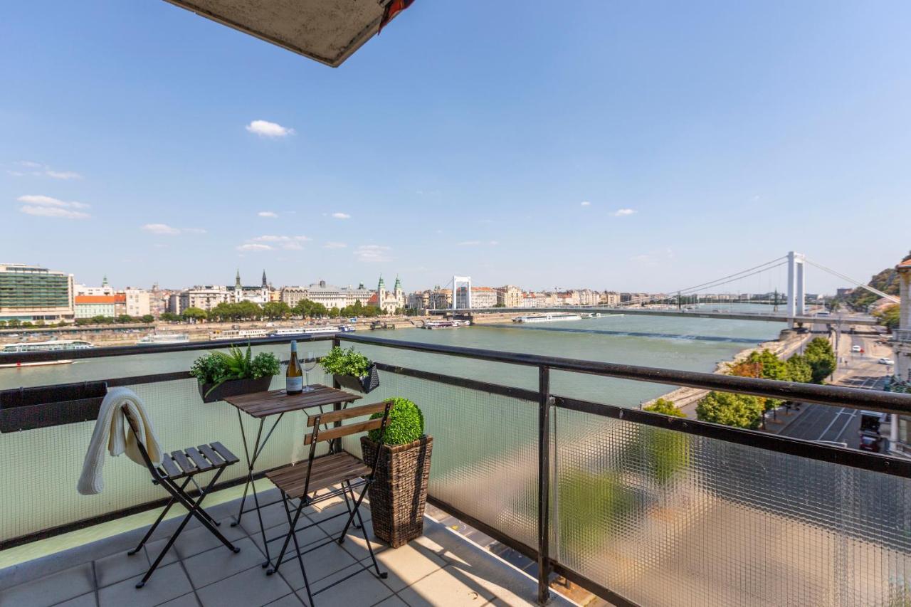 Luxury Residence With A Beautiful View For The Danube River ブダペスト エクステリア 写真