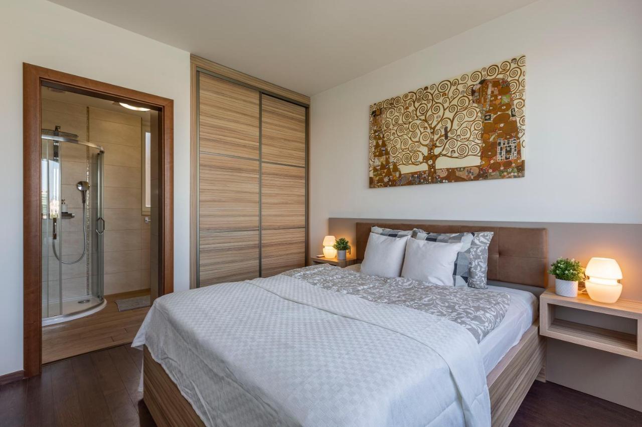 Luxury Residence With A Beautiful View For The Danube River ブダペスト エクステリア 写真