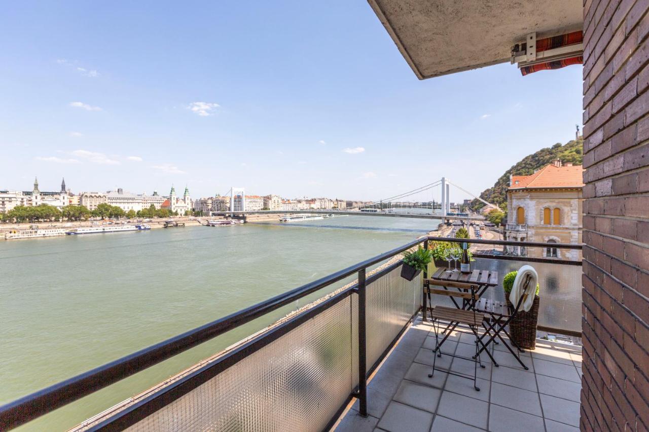 Luxury Residence With A Beautiful View For The Danube River ブダペスト エクステリア 写真